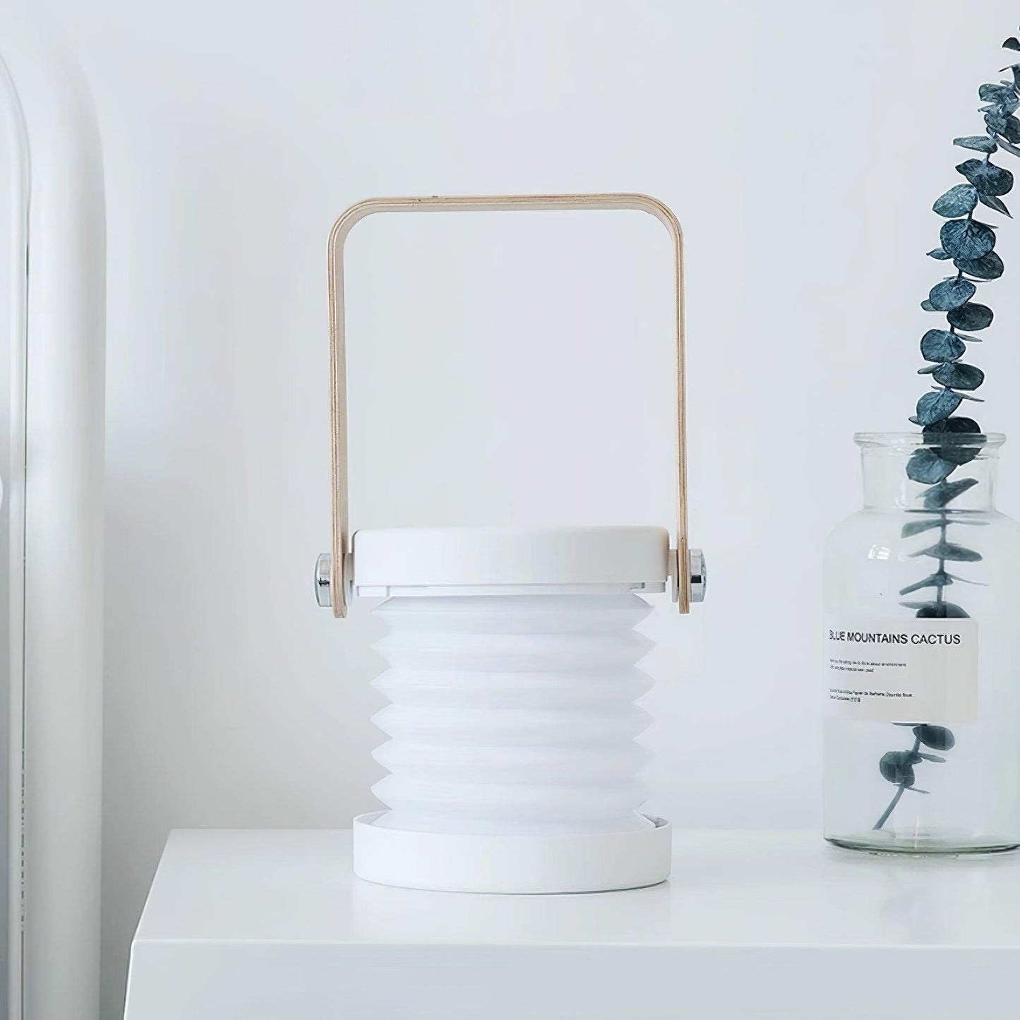 Terna Portable Table Lamp