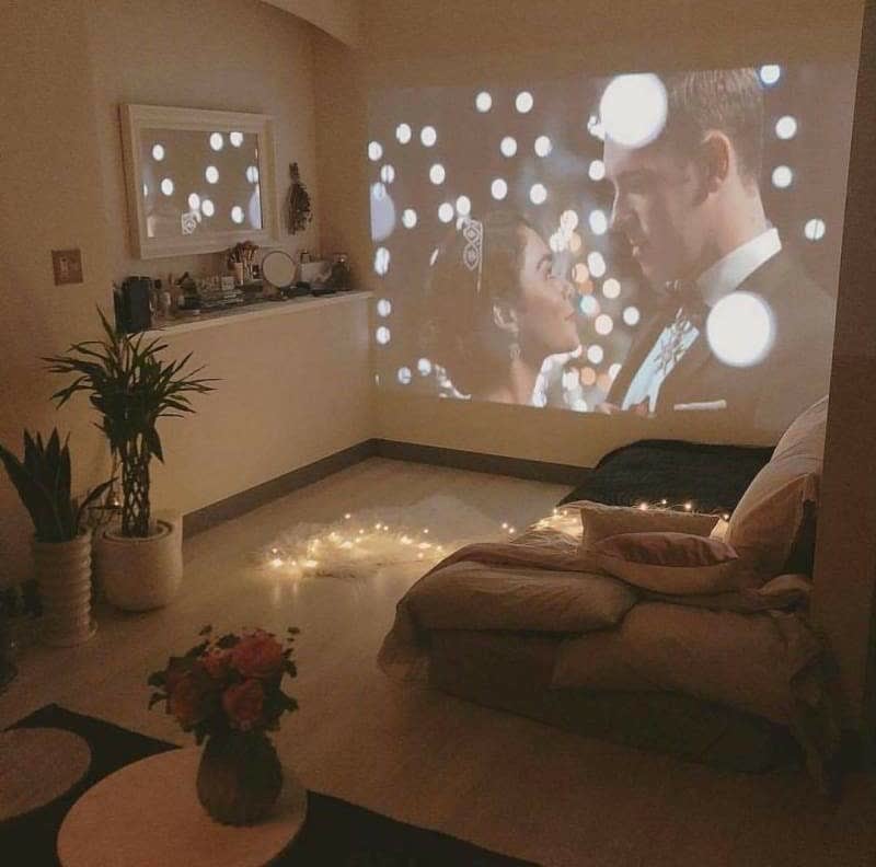 SparkView HD | Mini HD Portable Projector