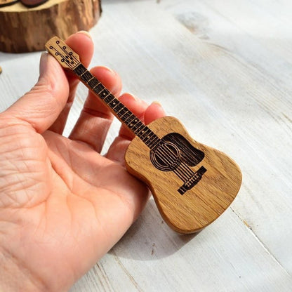 ToneBox Guitar - Guitar Pick Box with Stand