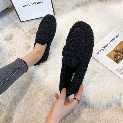 ComfyCloud | Step into Comfort with Plush Moccasins!